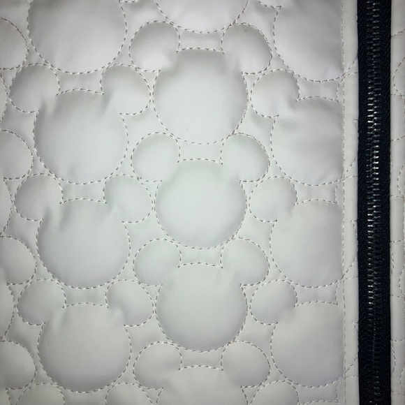 White vegan leather, Mickey Mouse quilted mini skirt - Picture 6 of 10